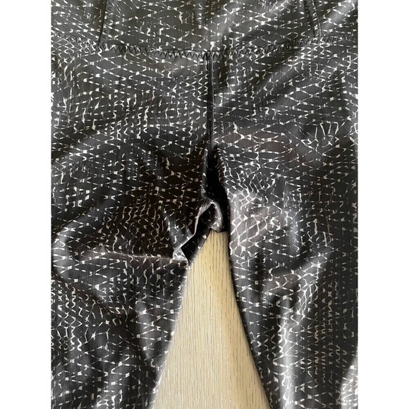 Lululemon Black Leggings - Size 10 - Brand New - Picture 6 of 10